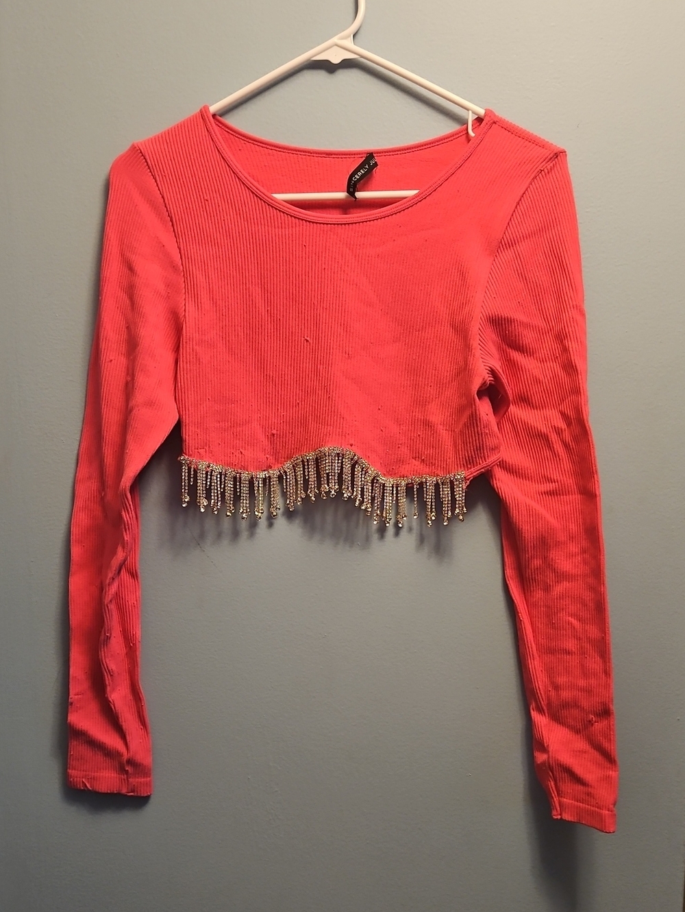 Sincerly Jules Coral Ribbed Cropped Long-Sleeve Top with Gold Beaded Fringe